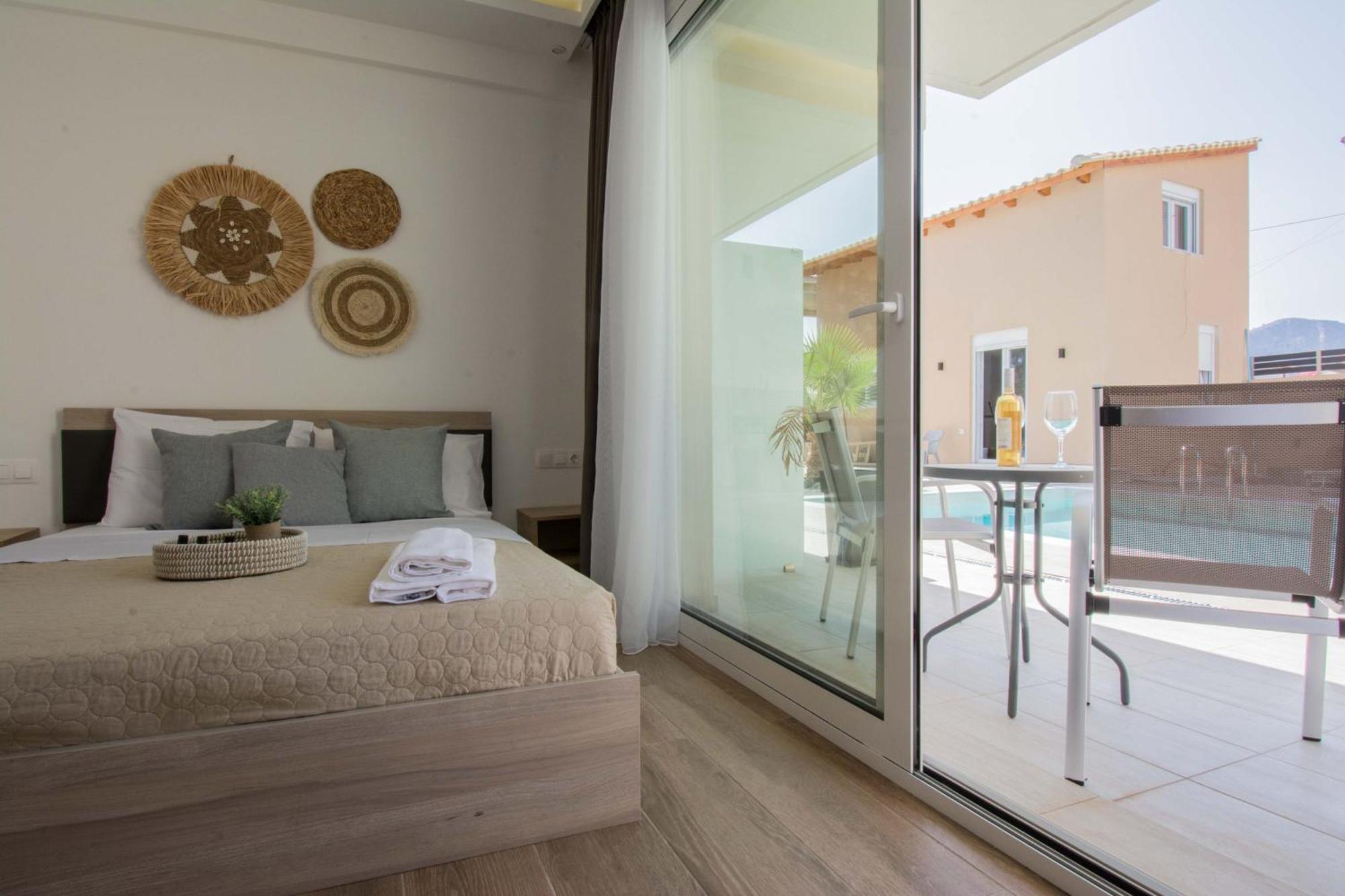 Michalianna Suites "By Checkin" Goúvai Ngoại thất bức ảnh