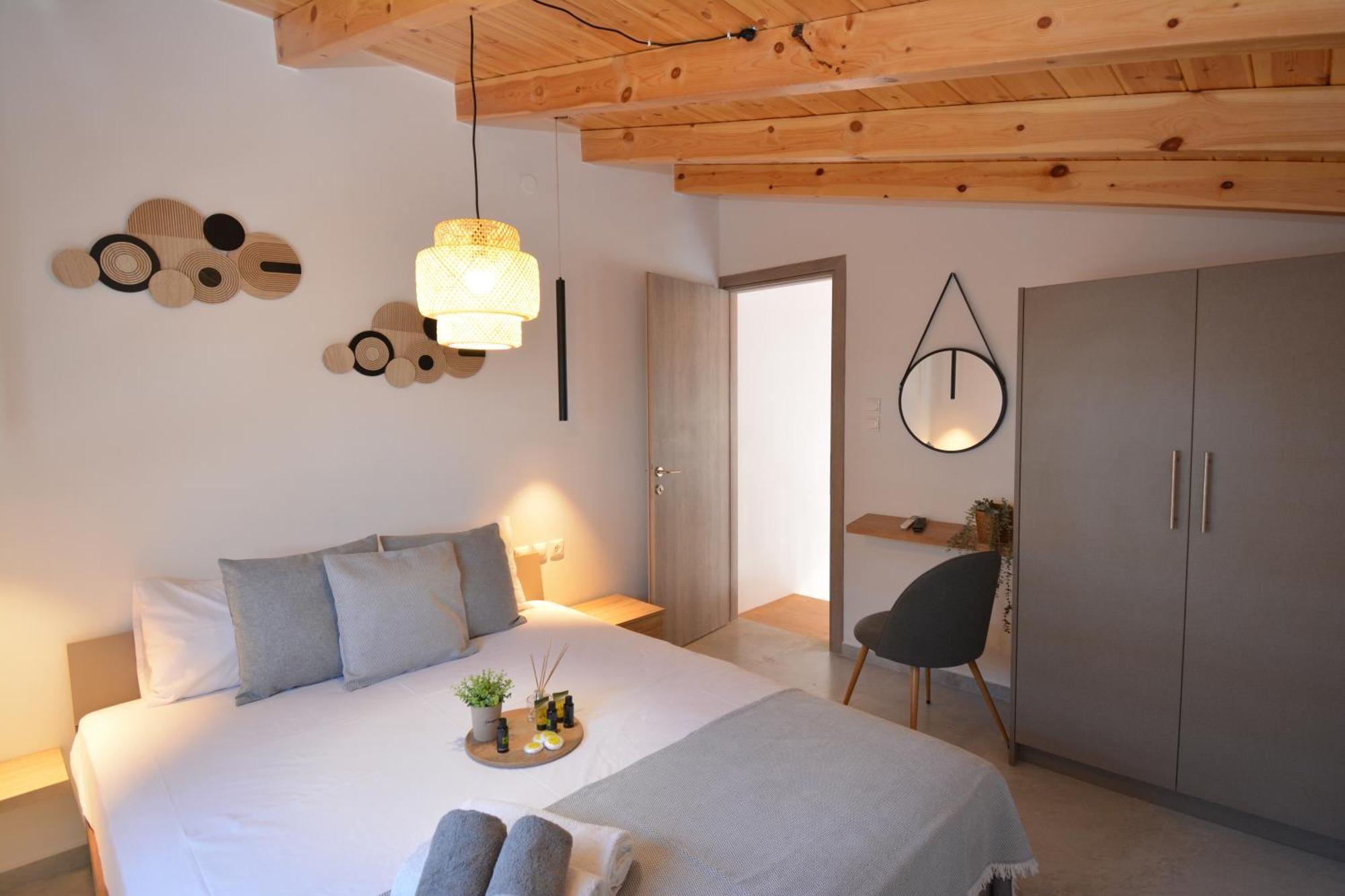 Michalianna Suites "By Checkin" Goúvai Ngoại thất bức ảnh