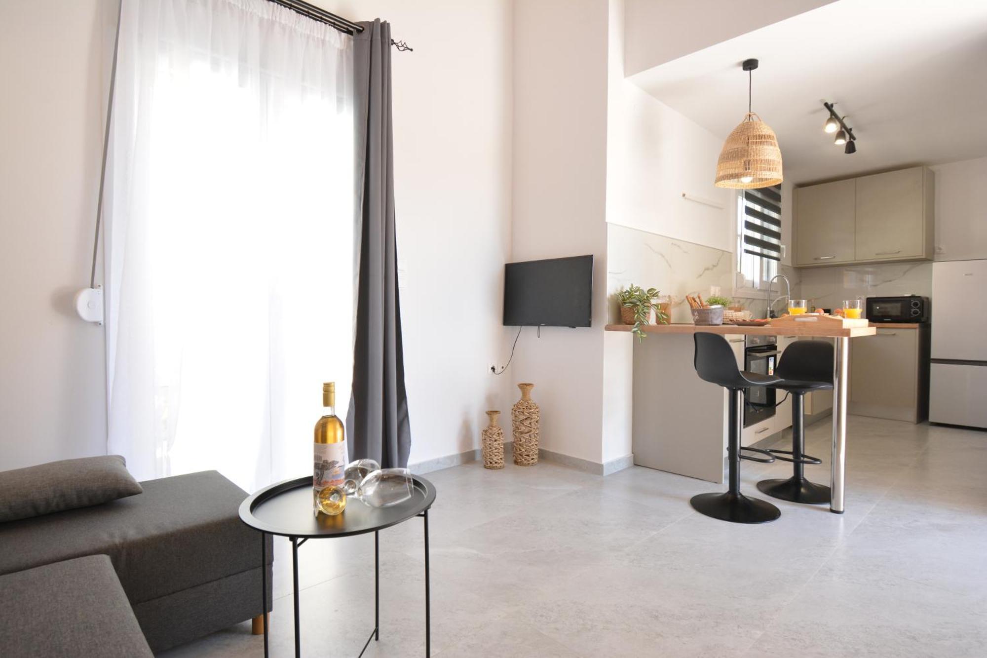 Michalianna Suites "By Checkin" Goúvai Ngoại thất bức ảnh
